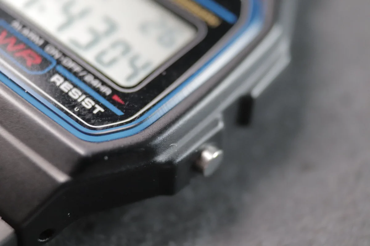 Casio F-87W & F-91W detail 13