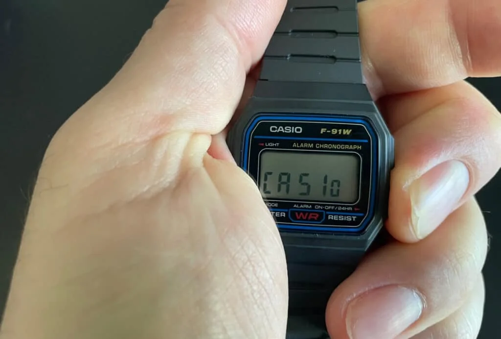 Casio F-87W & F-91W detail 10