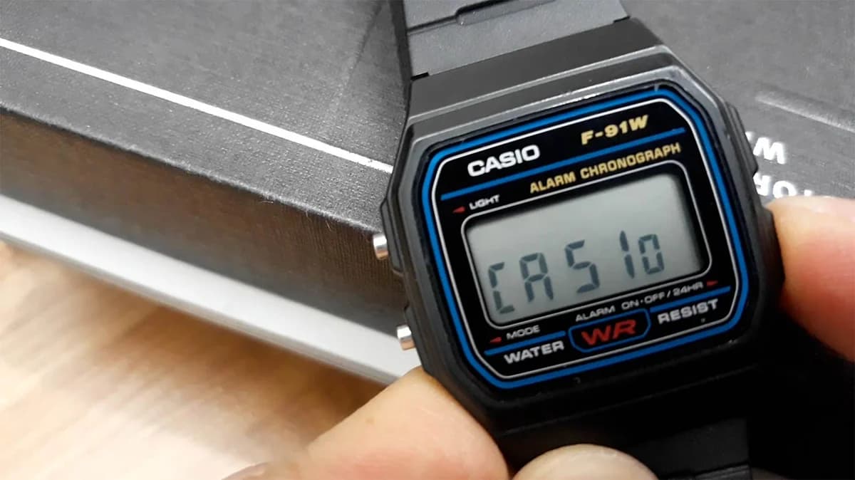 Casio F-87W & F-91W detail 8