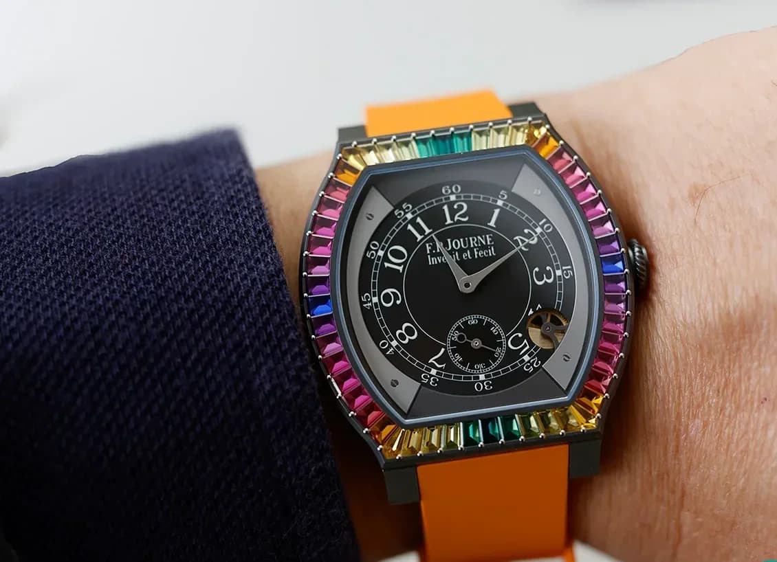 Gino's Dream on wrist showing how the tortue shape sits along the wrist