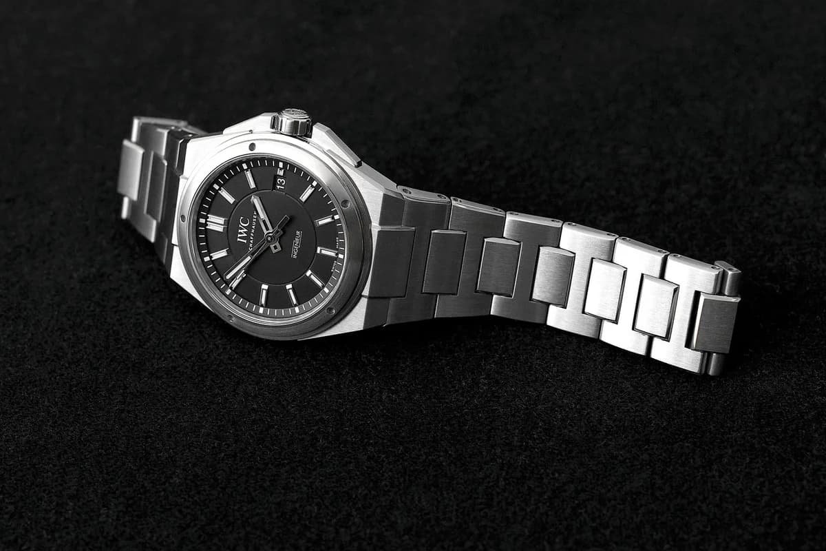 Three-quarter view of the Ingenieur showing the integrated bracelet and case proportions
