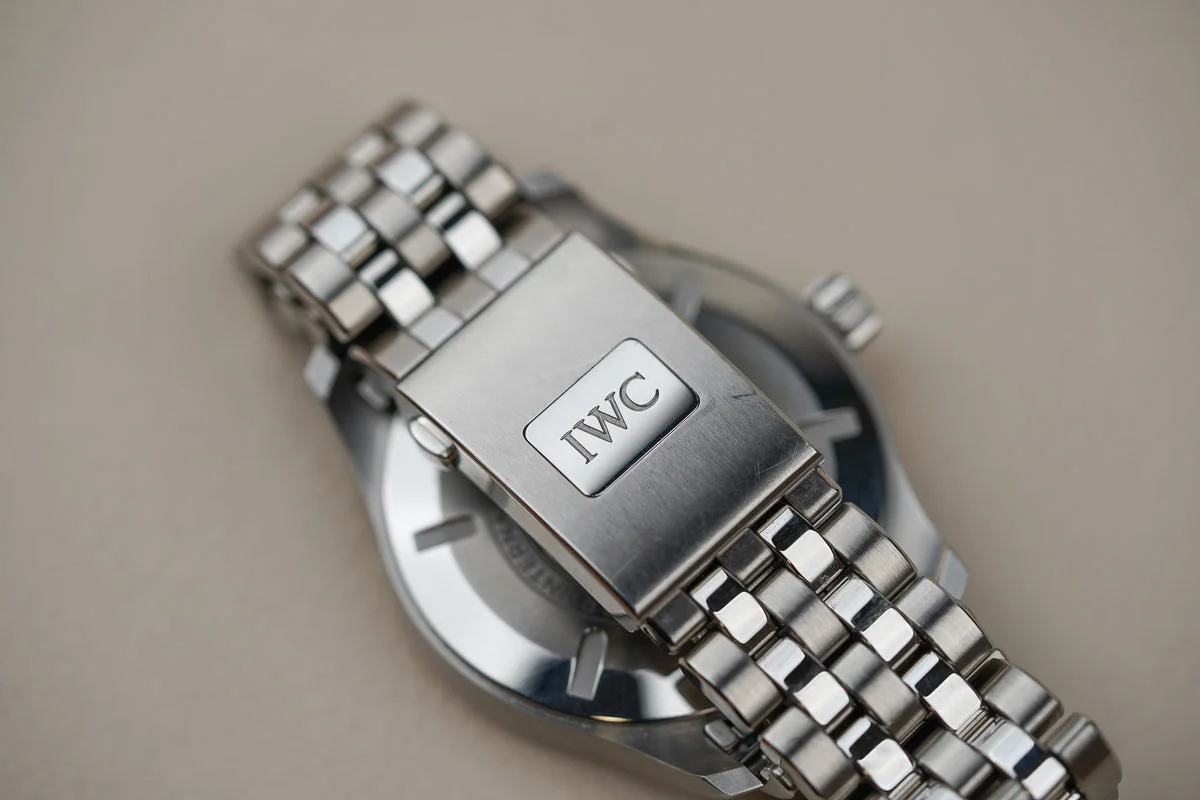 IWC Pilot Mark XX Green Dial detail 8