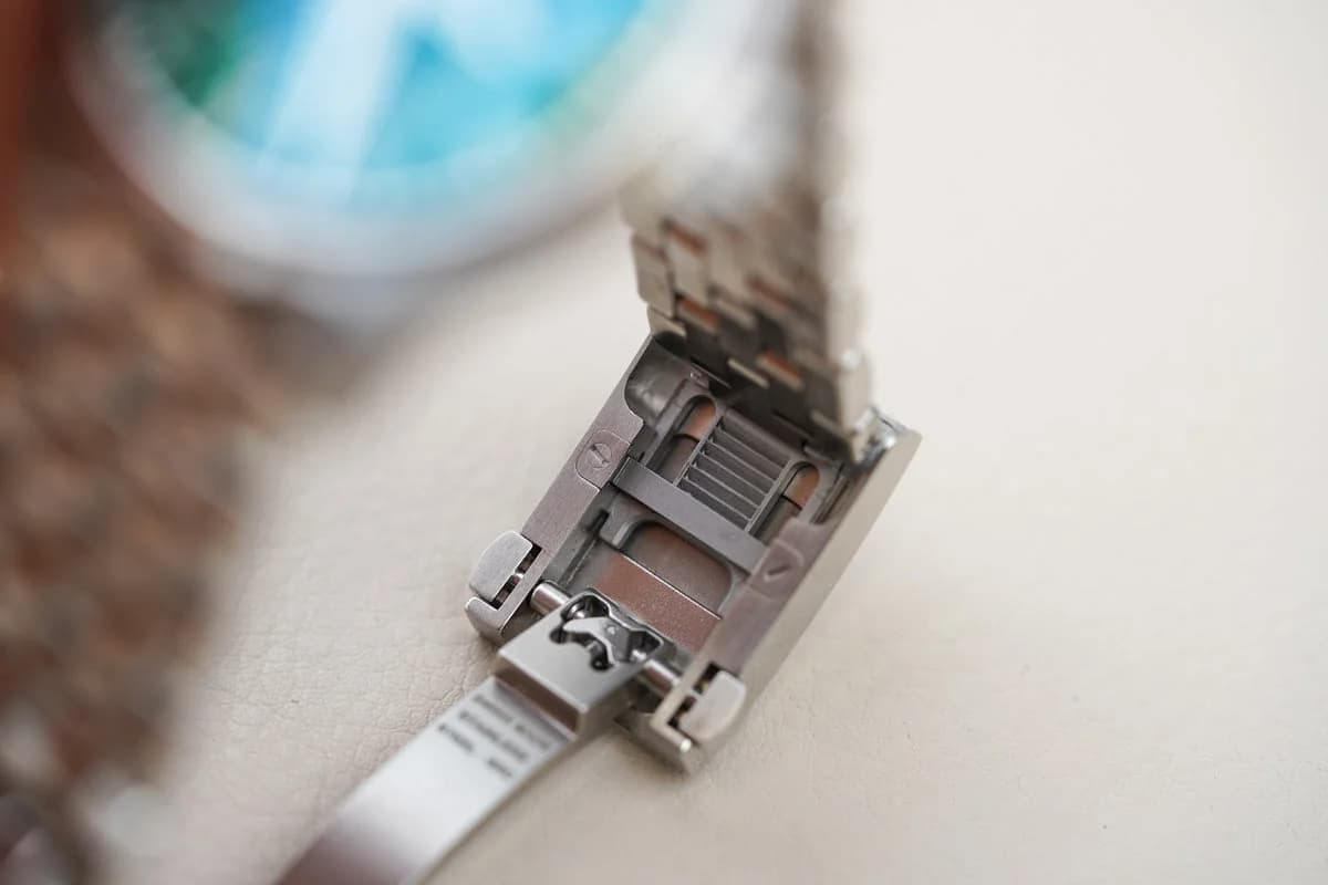 IWC Pilot Mark XX Green Dial detail 9