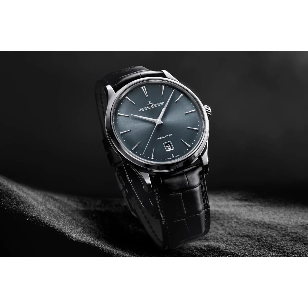 Jaeger-LeCoultre Master Ultra Thin detail 4