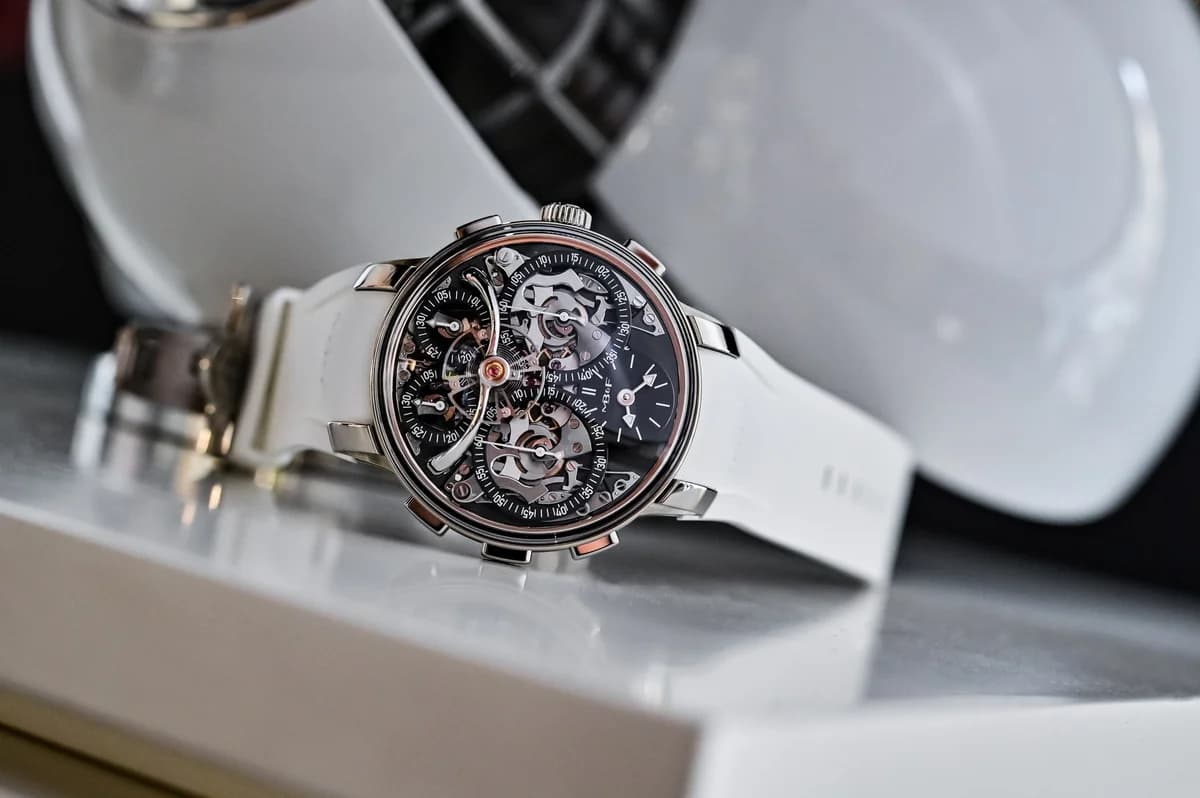 MB&F Legacy Machine Sequential EVO detail 12