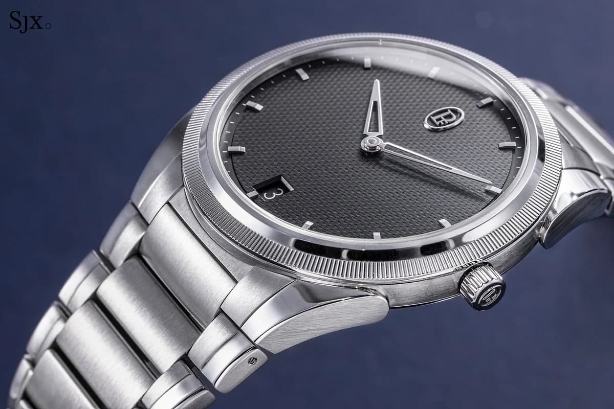 Parmigiani Fleurier Tonda PF Micro-Rotor in stainless steel with 950 platinum bezel and warm grey grain d'orge guilloche dial