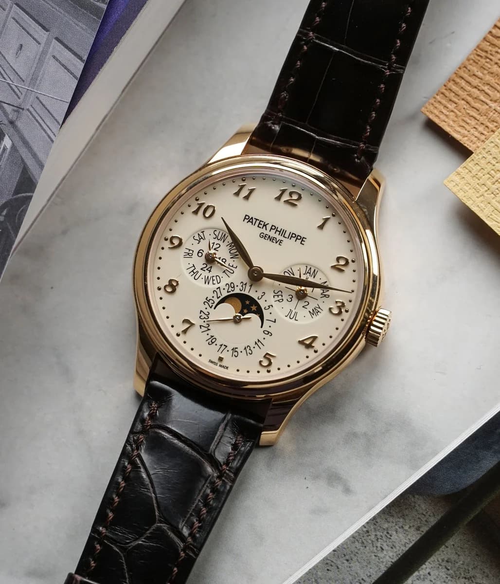 Patek Philippe Perpetual Calendar 5327R detail 8