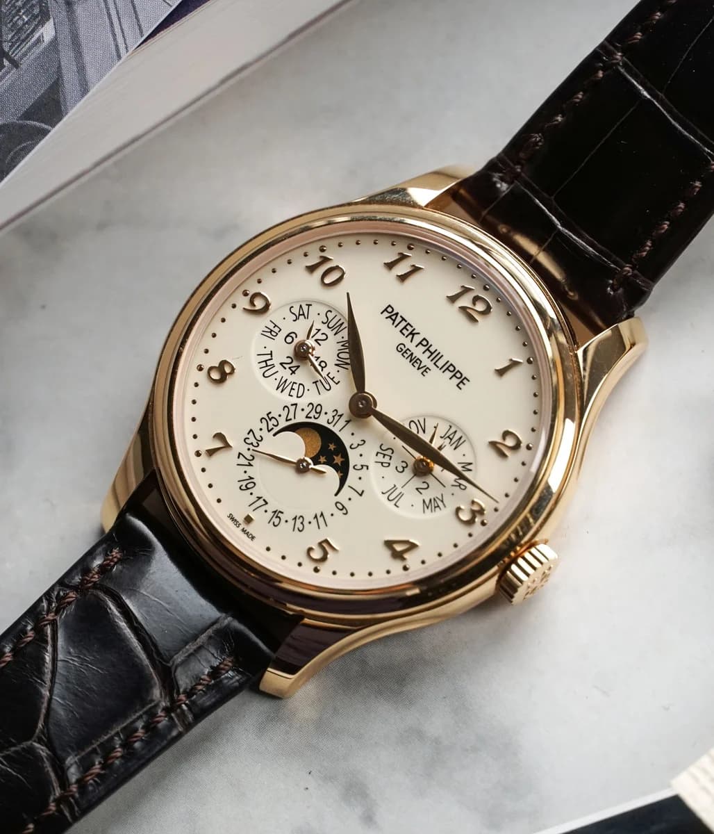 Patek Philippe Perpetual Calendar 5327R detail 3