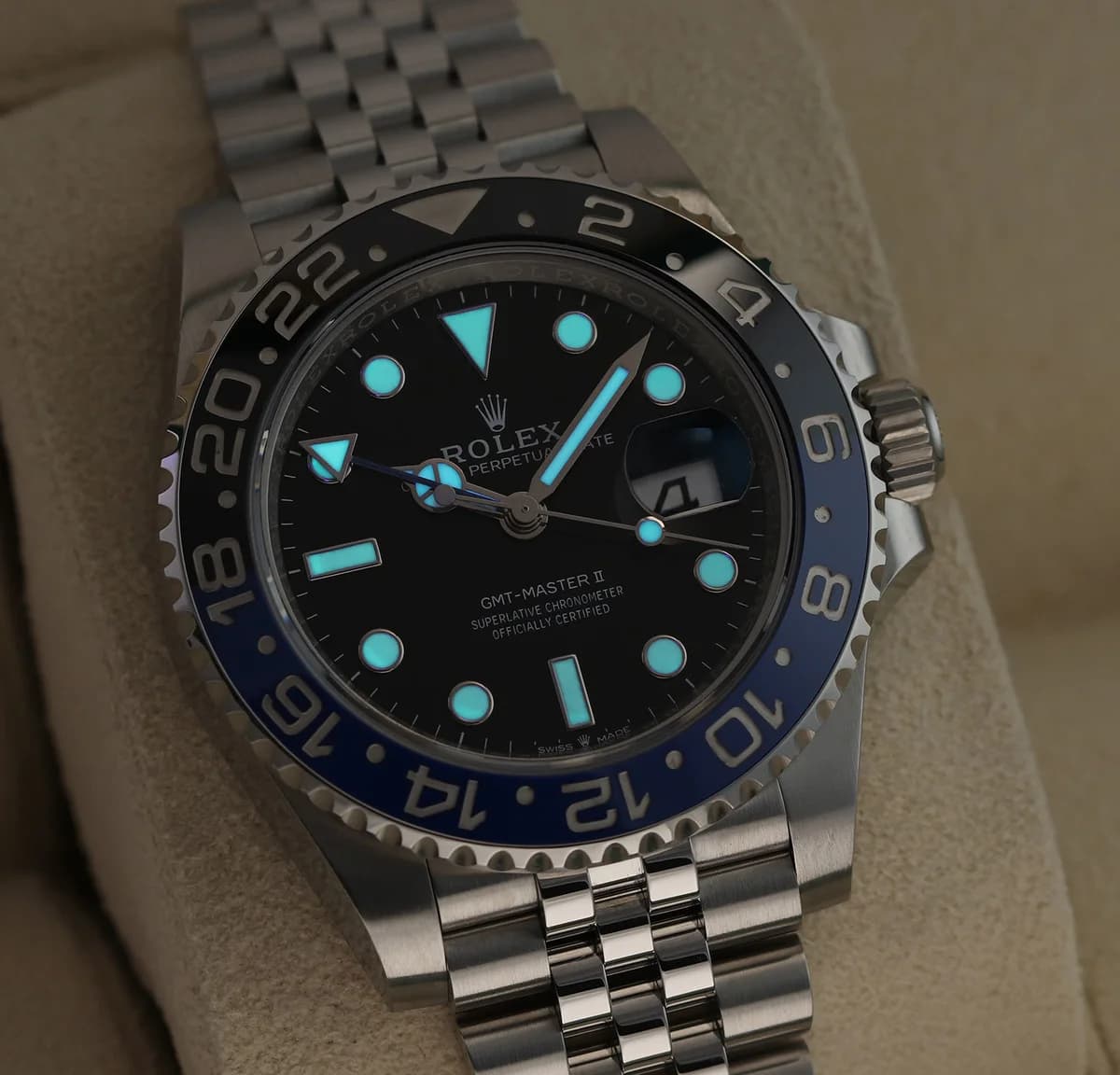Clasp interior showing the Rolex Geneva engraving and Steelinox marking. The folding mechanism prevents accidental opening.