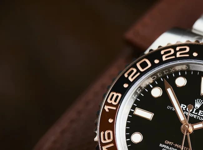 Rolex GMT-Master II "Rootbeer" detail 4