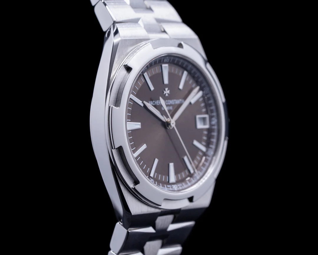 Vacheron Constantin Overseas Brown Dial detail 3
