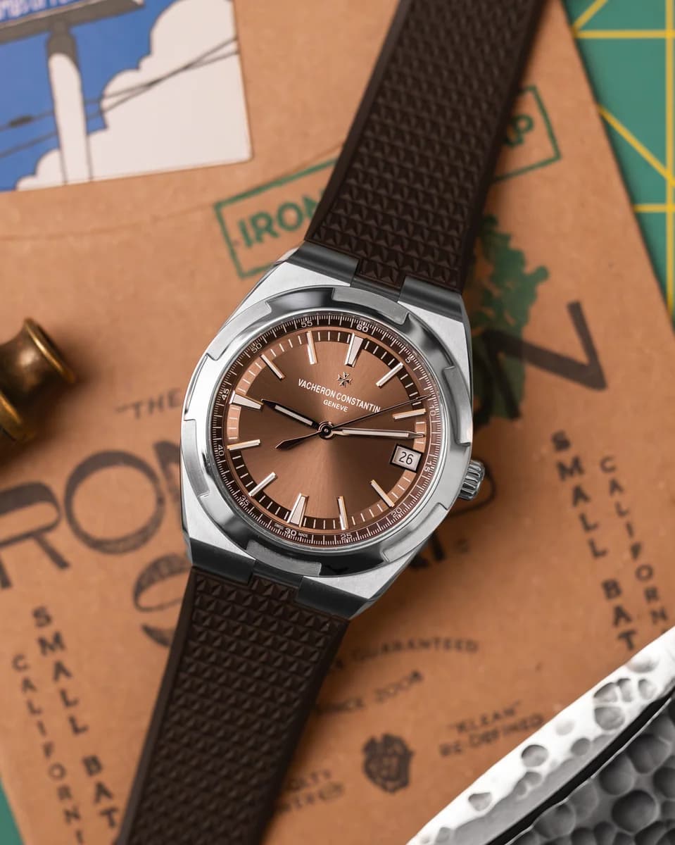 Vacheron Constantin Overseas Brown Dial detail 2